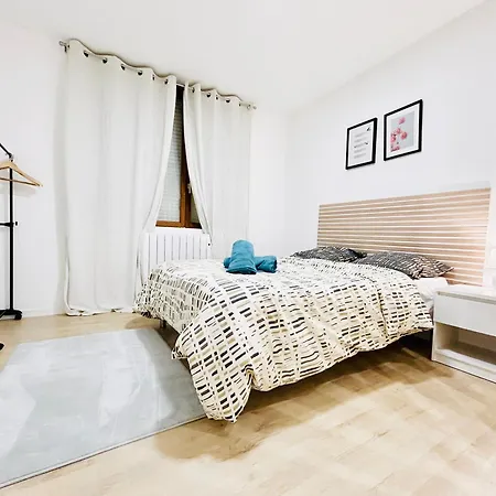 Royal Sejour Proche Centre, Parking Gratuit Apartment Saint-Quentin (Aisne)